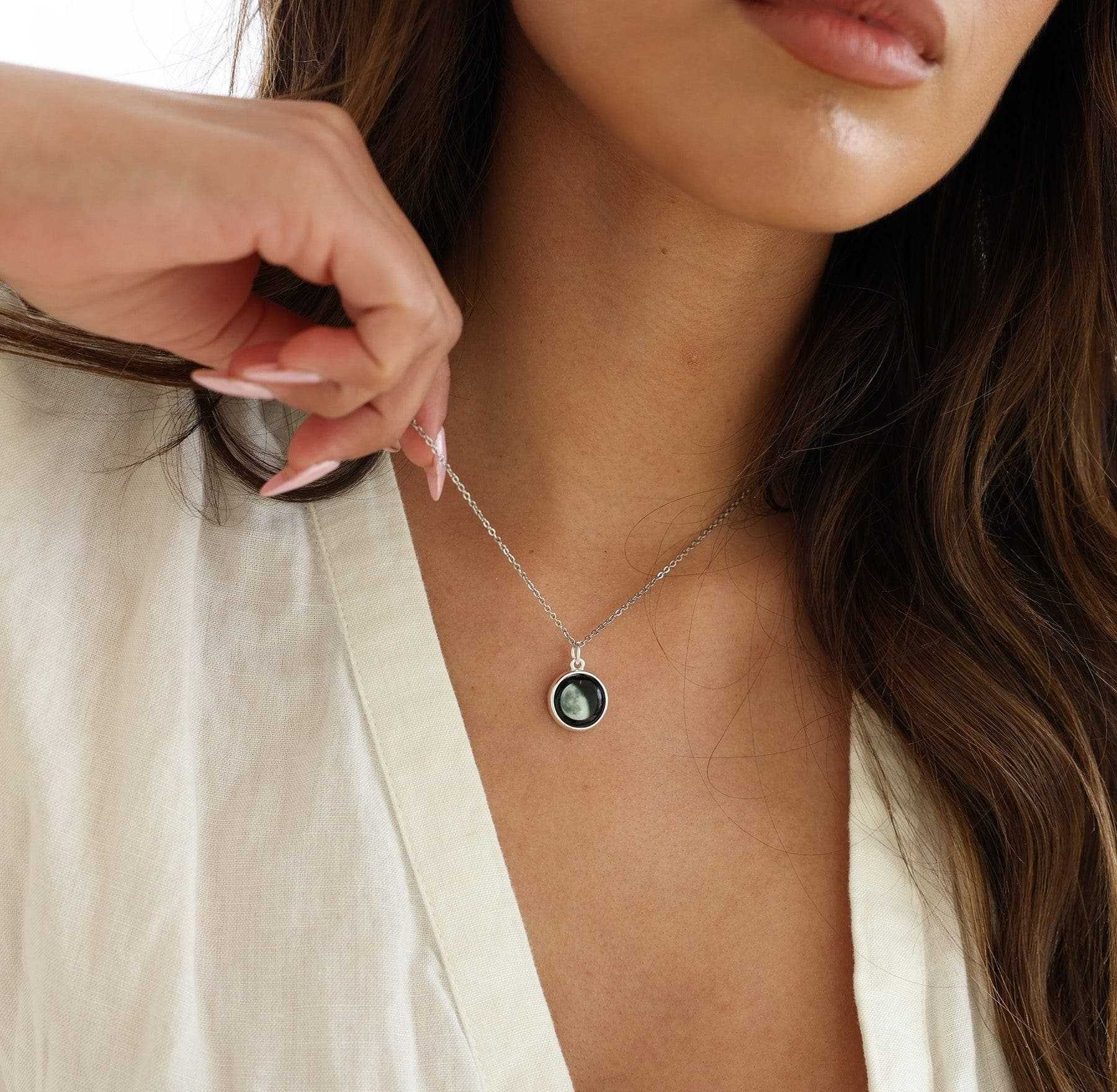 Charmed Simplicity Unisex Necklace - Image 10