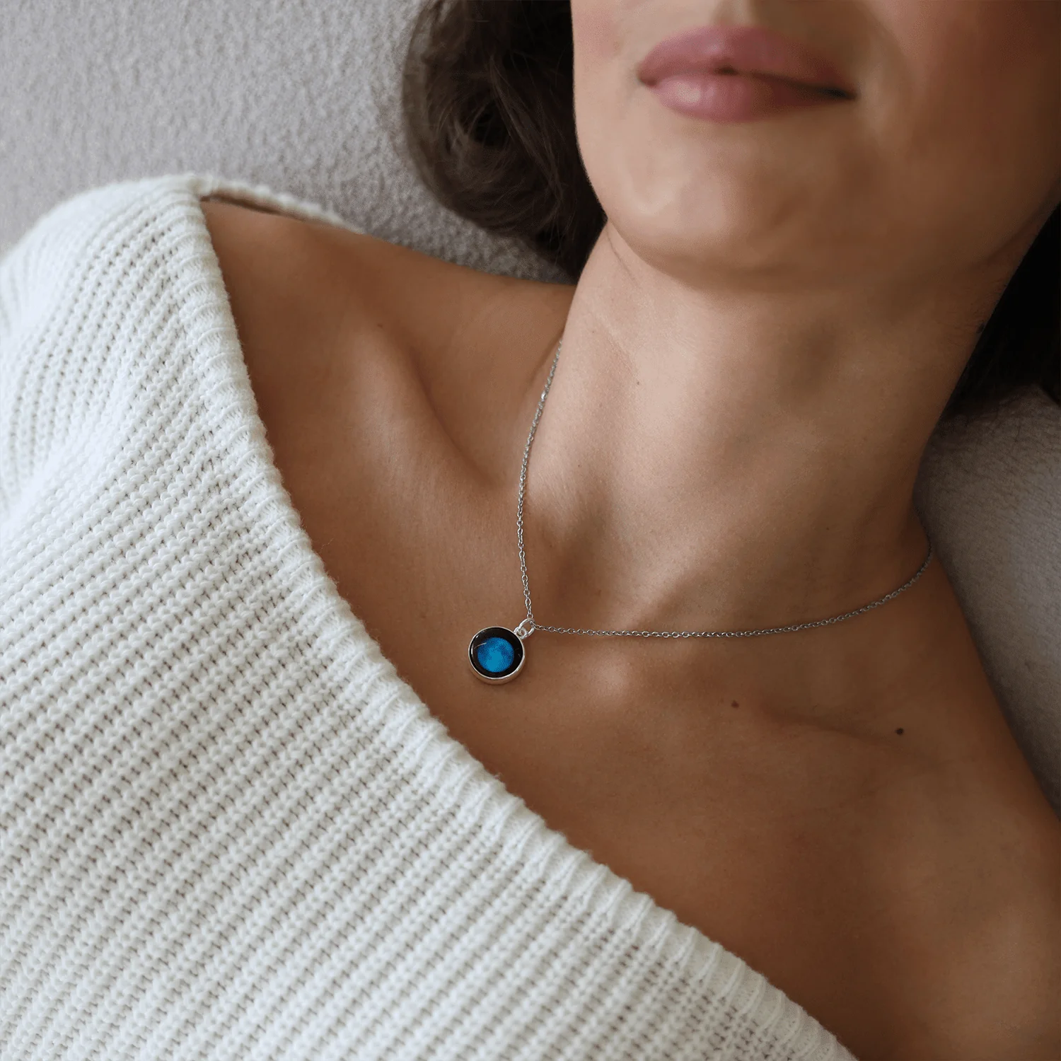 Charmed Simplicity Unisex Necklace - Image 11
