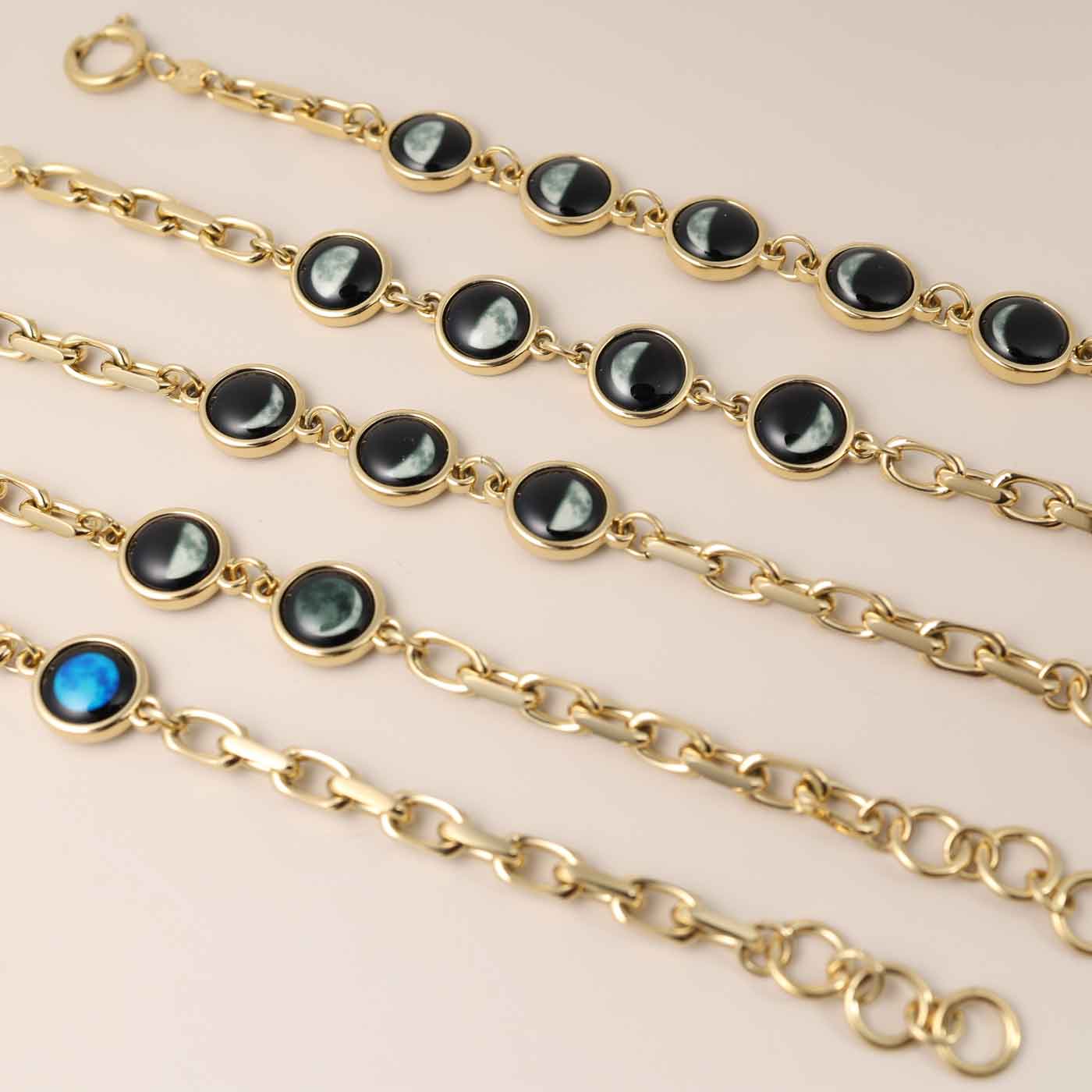Lunar Link III Bracelet in Gold - Image 6